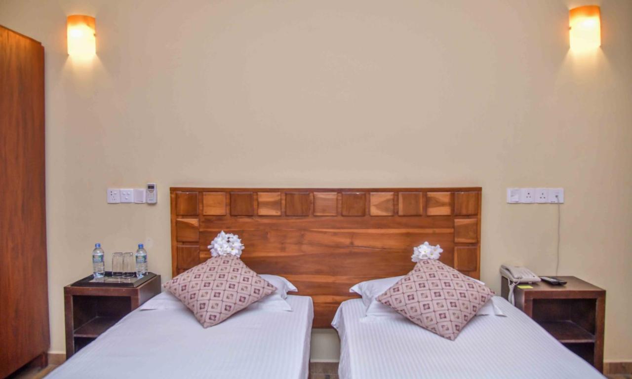 Ceylon Sea Hotel Tangalle Exterior photo