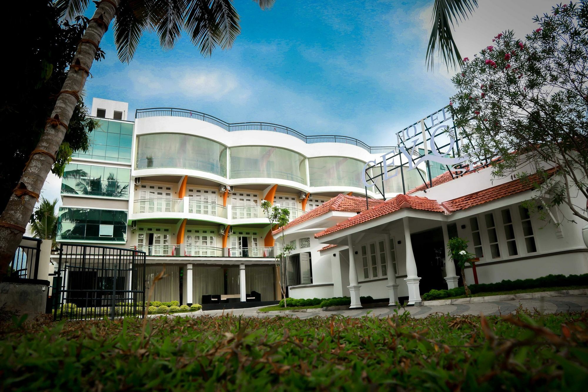 Ceylon Sea Hotel Tangalle Exterior photo